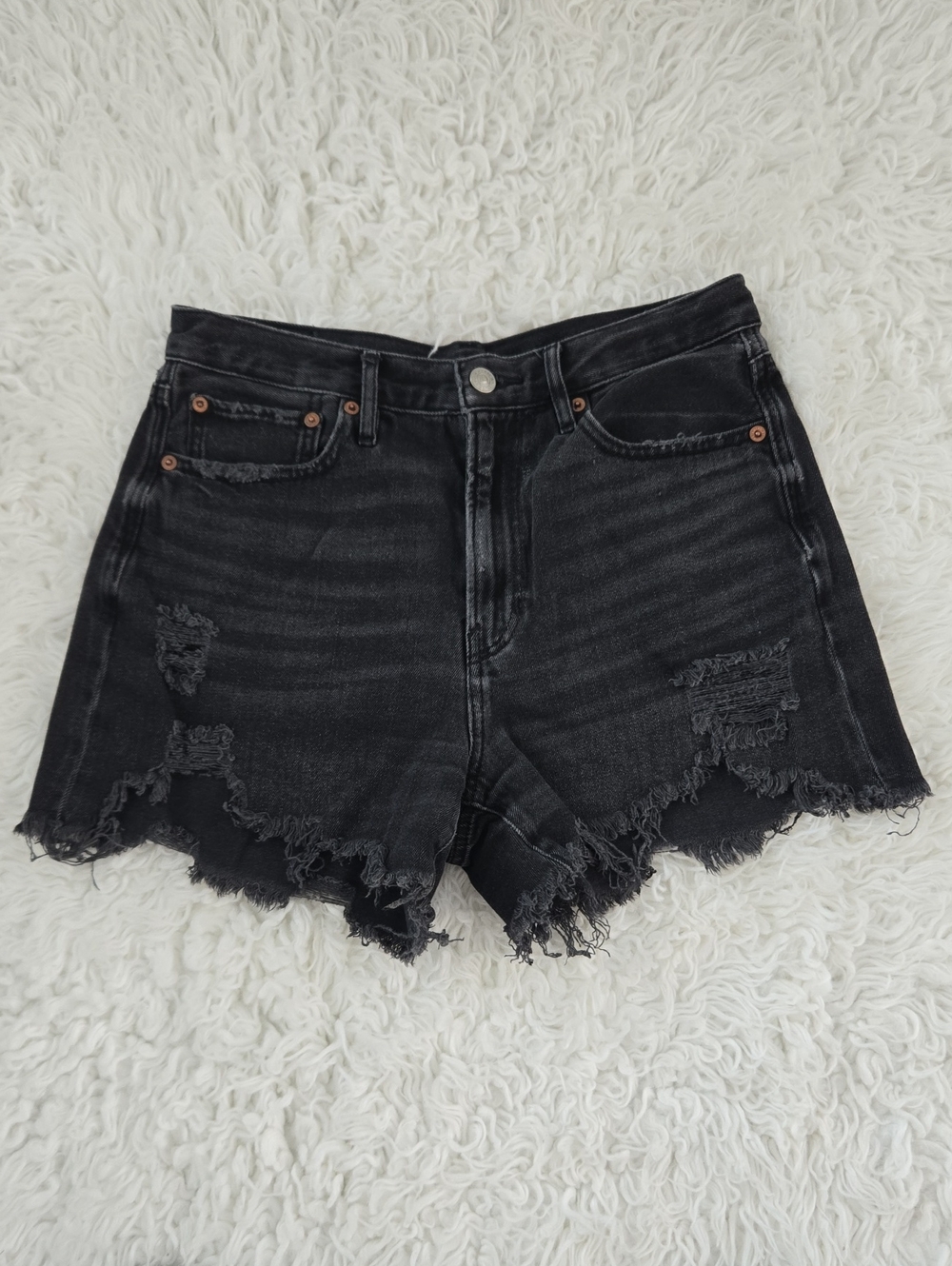 American Eagle 90s Boyfriend Short. Size 6